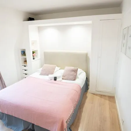 Apartment Parisien Face Metro Pigalle - 9 - 2p *